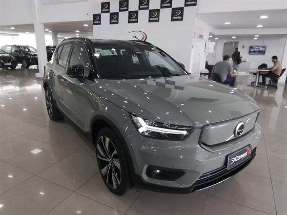 VOLVO XC40 P8 RECHARGE ELECTRIC BEV PURE AWD VOLVO XC40 P8 RECHARGE ELECTRIC BEV PURE AWD
